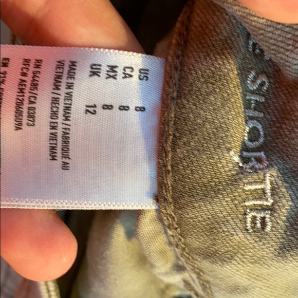 three pair of American eagle shorts - Picture 7 of 7